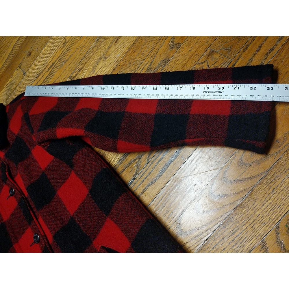 Woolrich‎ Women's Buffalo Plaid Mid Length Winter Coat Size Small Wool Quilted - Picture 4 of 13